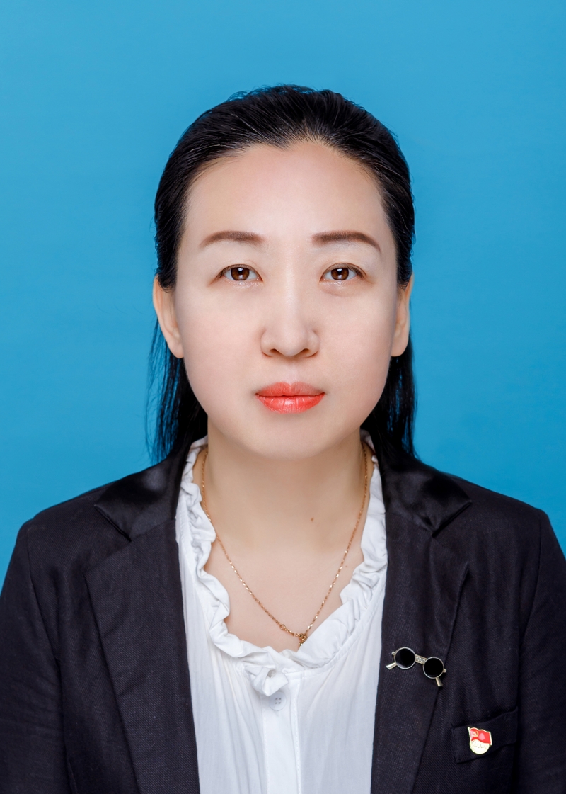 刘智英.jpg